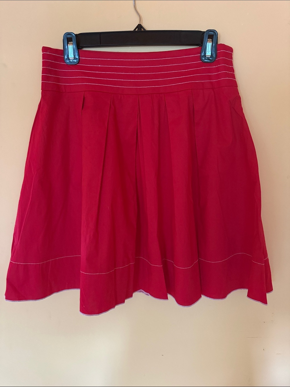 Speechless Red Pleated A-Line Skirt with Banded Smocked Waist
Size 5